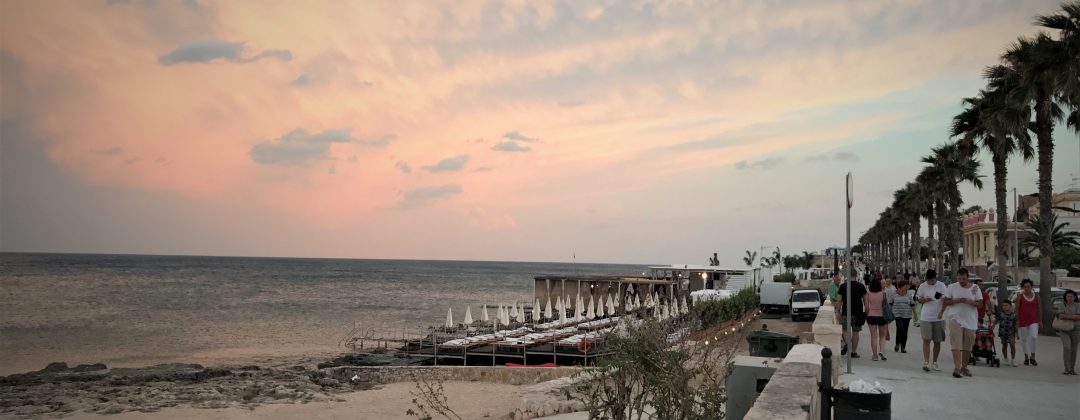 Strandpromenaden i Leuca