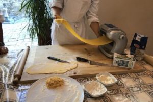 Emotion Italia matlagningskurs med tillagning av färsk pasta