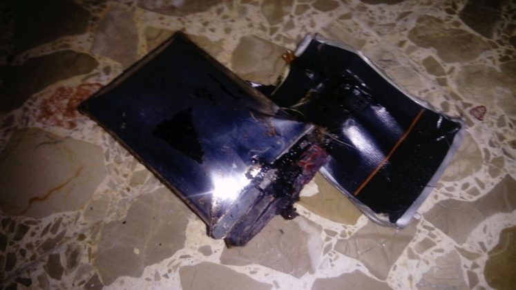 Batería de un Samsung Galaxy Note 3 explota: batería explotada del Samsung Galaxy Note 3