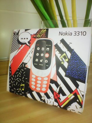 Nokia 3310 cámara trasera