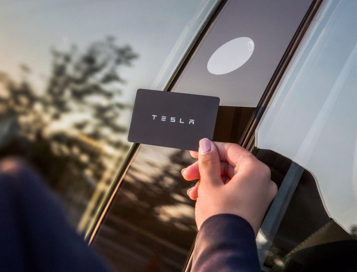 Tesla Model 3: Tarjeta para desbloquear Tesla Model 3