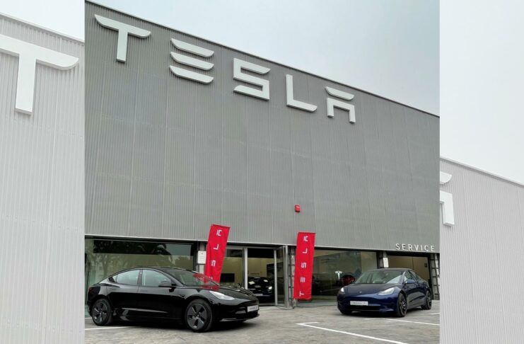 centros tesla en sevilla y málaga