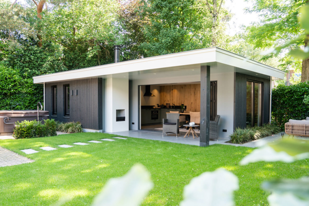 Bijgebouw en woon uitbereiding