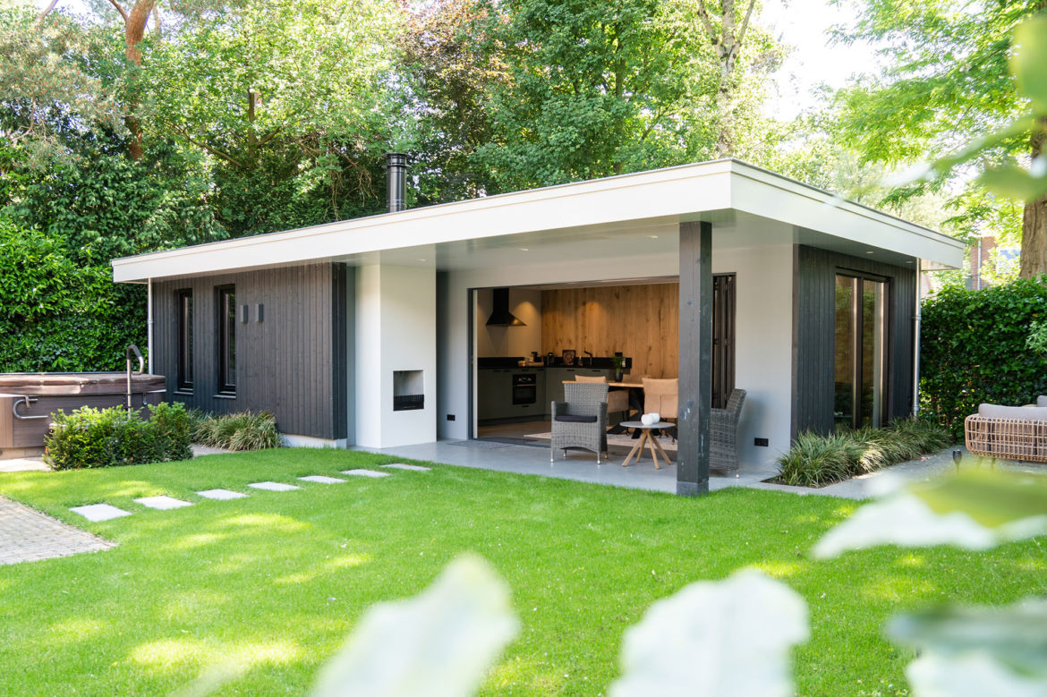 Bijgebouw en woon uitbereiding