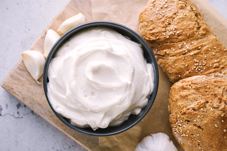 Aioli mit Baguette