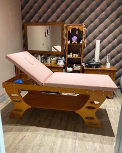 sellerie-table-massage-simili-cuir-rose-entier-atelier-estelle-cassani-montauban