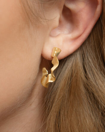 Wavy – Guld øreringe