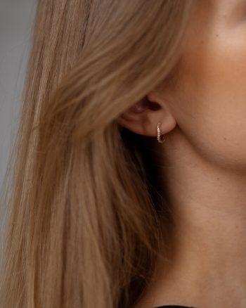 Sparkle Wave 14 mm – Guld hoops