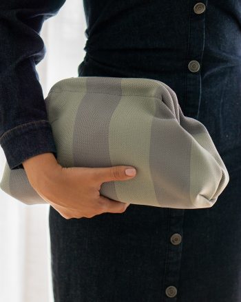 Luna clutch – Blå/grøn stribet