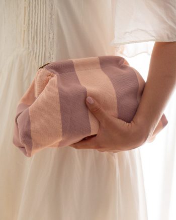 Luna clutch – Lyserød/lilla stribet