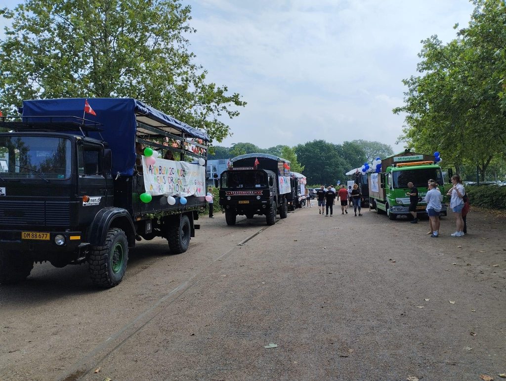 EventTrucks Studentervogn studenterkørsel Monstertruck tradition