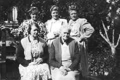 Frederikke, Oldemor, Mormor, Mor og Grete