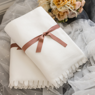 dekentjes wit geschikt voor bruiloft decoratie