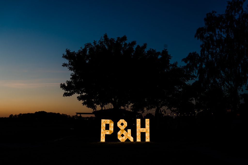 lichtletters p + h huren bruiloft