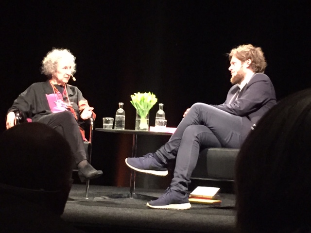 Margaret Atwood i samtal med Hans Olav Brenner