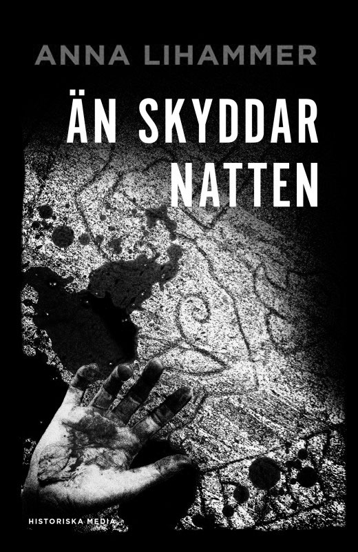 Än skyddar natten