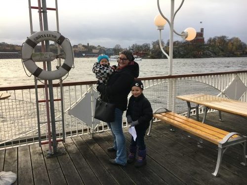 Jag med mina barn på Gröna Lund. Oktober 2017. Jag med mina barn på Gröna Lund. Oktober 2017.