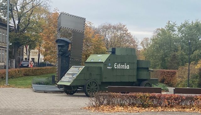 Johan Pitka-monument i Tallinn