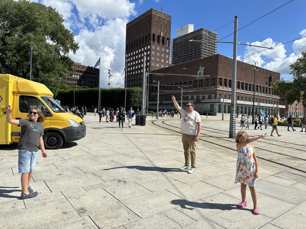 Rådhuset i Oslo och familjen