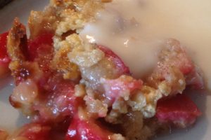 Crumble with rhubarb