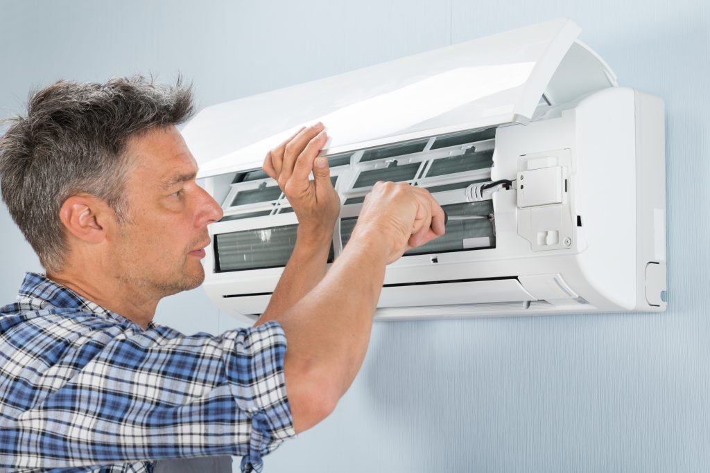 AC Service Dubai 1 acrepair 1024x683 1