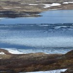 Litj- hiåsjøen 20. juni i år. Det er akkurat mulig å komme ut med båten! 