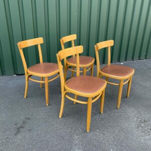 Fyra stolar i böjträ från Gemla