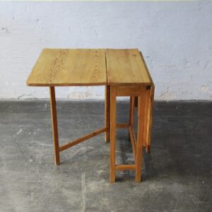 Slagbord i furu, 1900-talets mitt