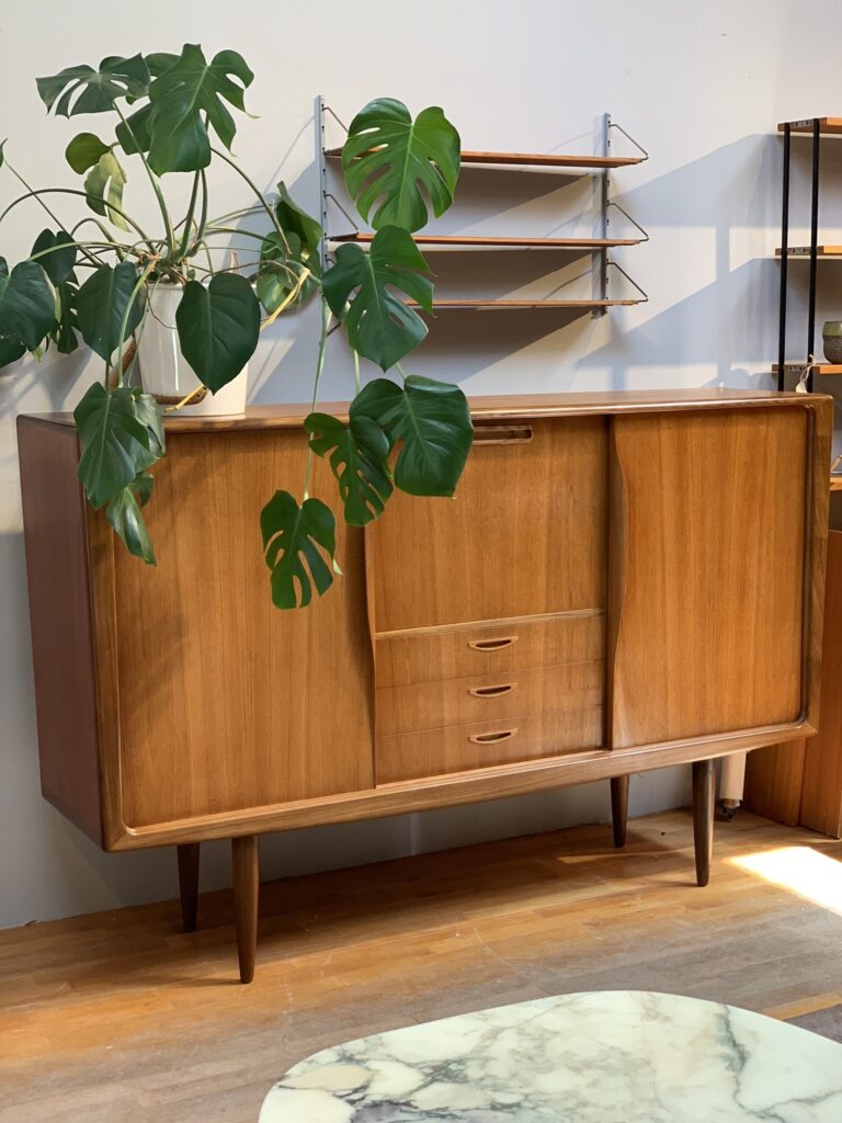 Sideboard i teak, H.W. Klein, Bramin Möbler, Danmark.