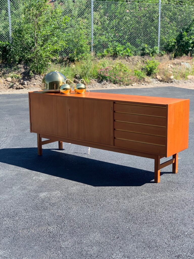 Sideboard i teak, modell "Bristol", Skandia-Möbler