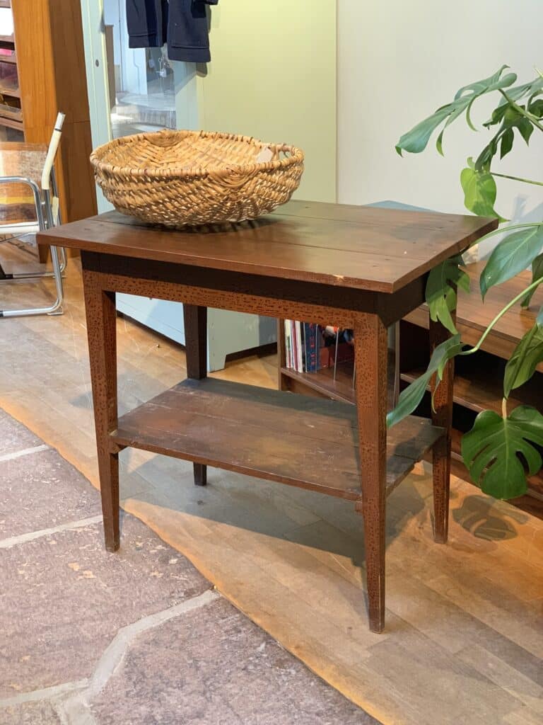 Avlastningsbord med hylla, 1800-tal