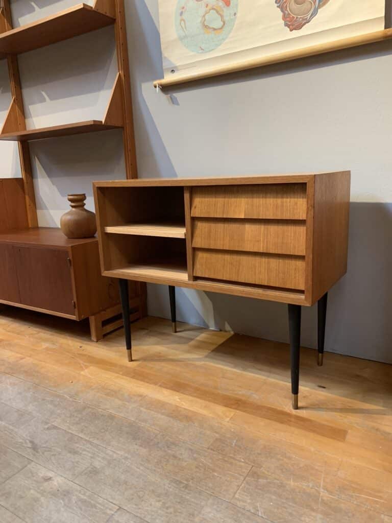 Sidobord i teak, 1950-tal