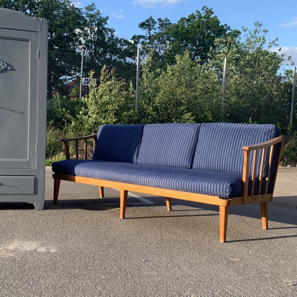 Carl Malmstens soffa "Visingsö" i furu
