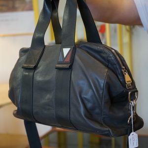 Louis Vuitton, V-line, travel bag