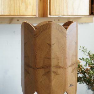 Bordslampa i furu, 1970-tal