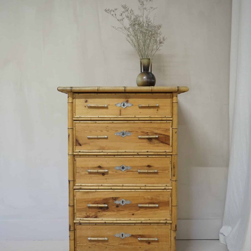 4F268537-A2F0-49AF-8AB5-707856A642FD