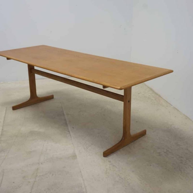 Långt soffbord i ek, Karl Erik Ekselius, JOC Vetlanda