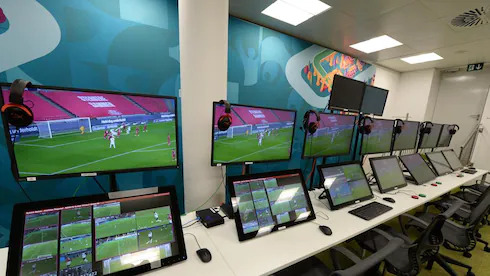 VAR UEFA EURO2020