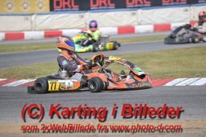 Bil858