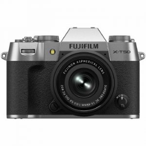 Fujifilm X-T50 SILVER con obiettivo XC 15-45