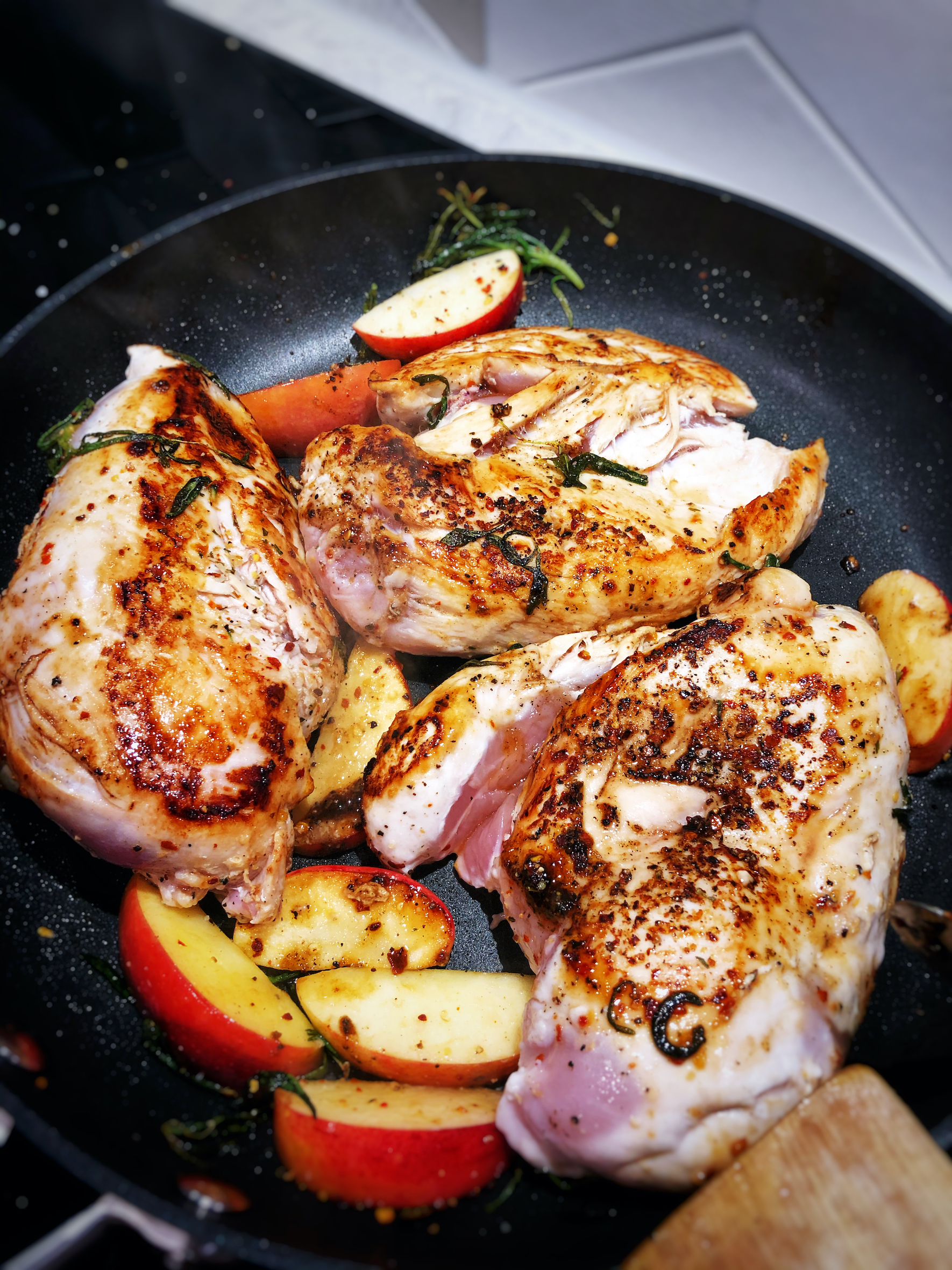 Apple chicken