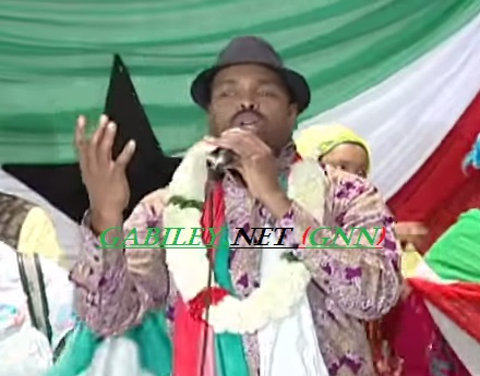 Daawo:Fanaanka Weyn ee Nuur Daalacay Oo Soo Saaray Hees Qiimo Badan Munaasibada 18ka May Awgeed