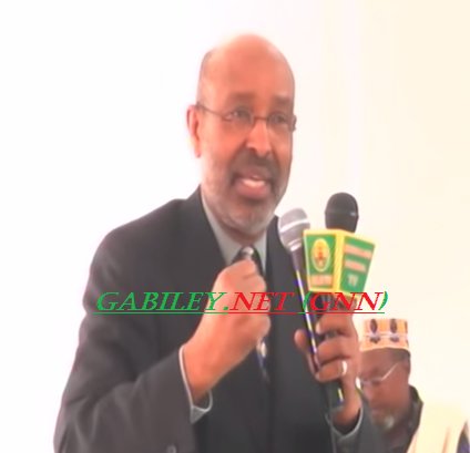 Daawo:Prof,Axmed Ismaacil Samatar Oo Dalka Ku Soo Laabtay Iyo Sida Loogu Soo Dhaweeyay Hargaysa