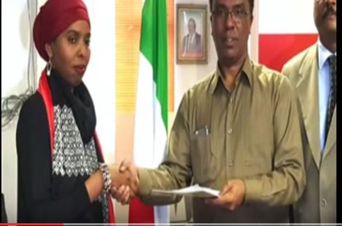 Daawo-Safiirada Cusub Ee Dalka UK U Fadhiyi Doonta Xukuumada Somaliland Oo Maanta Xilkii Si Rasmiya Ula Wareegtay.