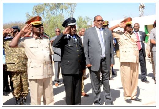 Madaxwaynaha Somaliland Oo Dalacsiiyay Saraakiil Badan Oo Ka Tirsan Ciidanka Qaran Xuskii Munaasibadii 23 Ee Ciidanka