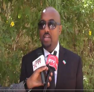 Daawo-Qunsulka Imaaraadka U Fadhiya Somaliland Mr Baashe Cawil oo Ka Dareen Celiyey Ansixinta Saldhiga Milatari Ee Dawlada UAE.