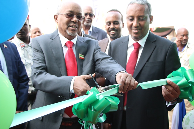 SOMALILAND: Jewiga Madal Ay Il-yartu Is Qabatay Oo Lagu Daah-furay Adeegyada Baanka Premier Bank Iyo Dulucda Khudbadihii Laga Jeediyey Wanqashiisa