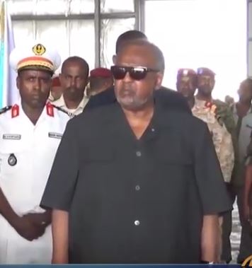 Daawo-Shil Diyaaradeed Oo Ka Dhacay Madaarka Magaalada Jabuuti, Saraakiil Ciidan Oo Ku Dhintay Iyo Madaxweyne Geele Oo Ka Qayb-galay.