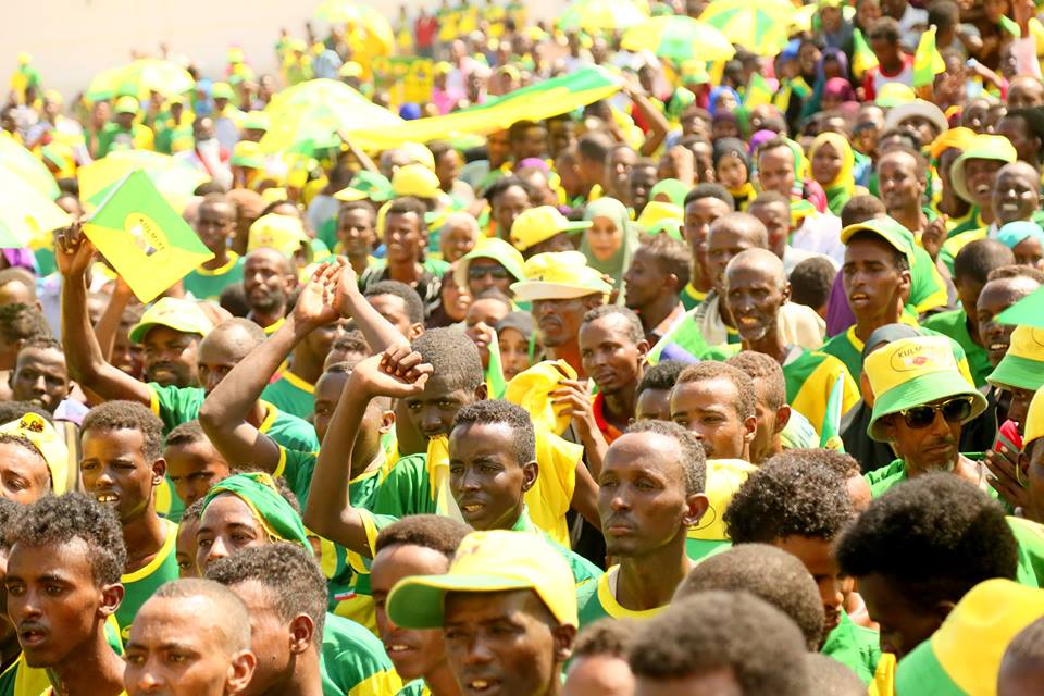 Halkan Ka Daawo-Shacabka Gobolka Saaxil Oo Taageerayaashii Ugu Tirada Badnaa Abid Maanta Isugu Soo Baxay Magaalada Berbera.