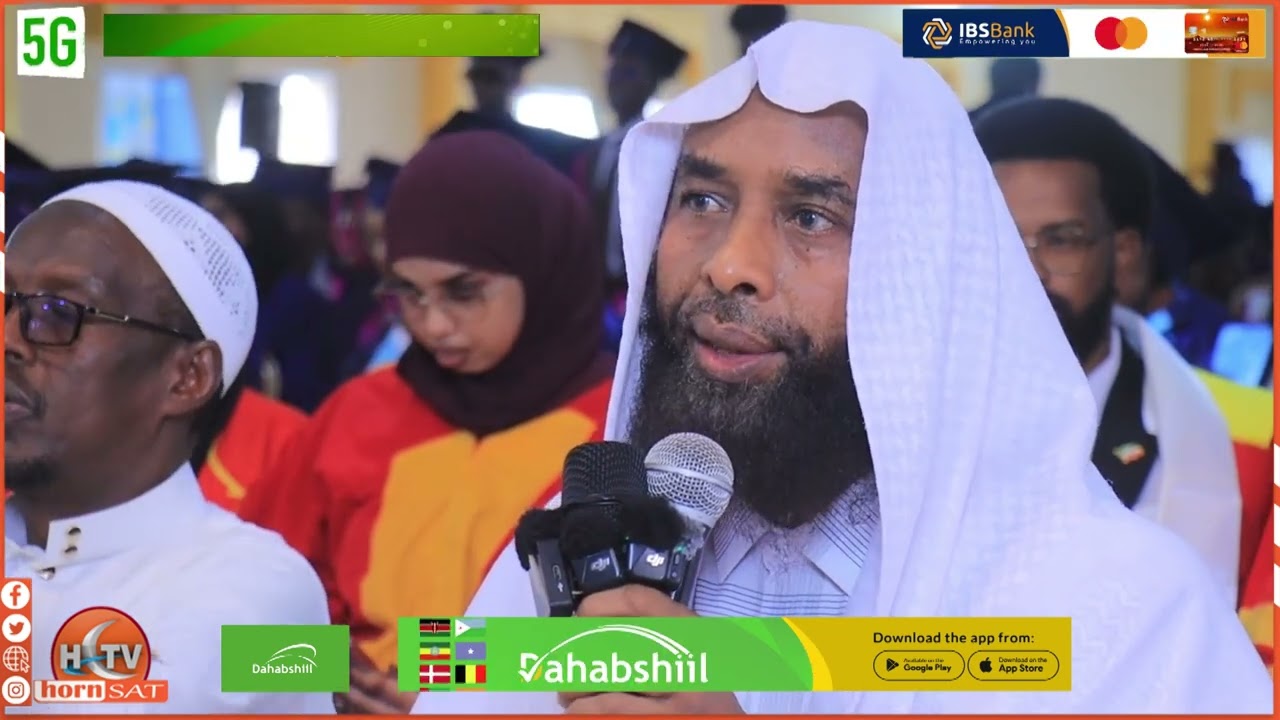 Deg-deg:- Jaamacadda Golis oo Burco Xafladd ugu qabatay In ka badan 600 oo Arday oo ka Qalinjebiyey.